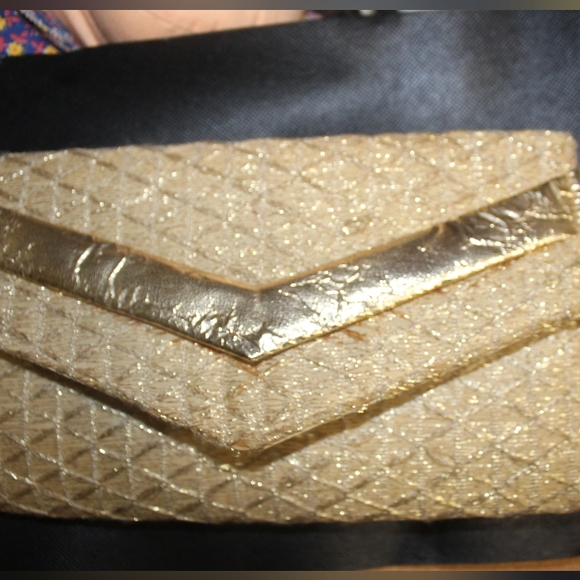 Beautiful Vintage Made in Hong Kong Metallic Gold Woven Chain Purse & wallet - Picture 15 of 15